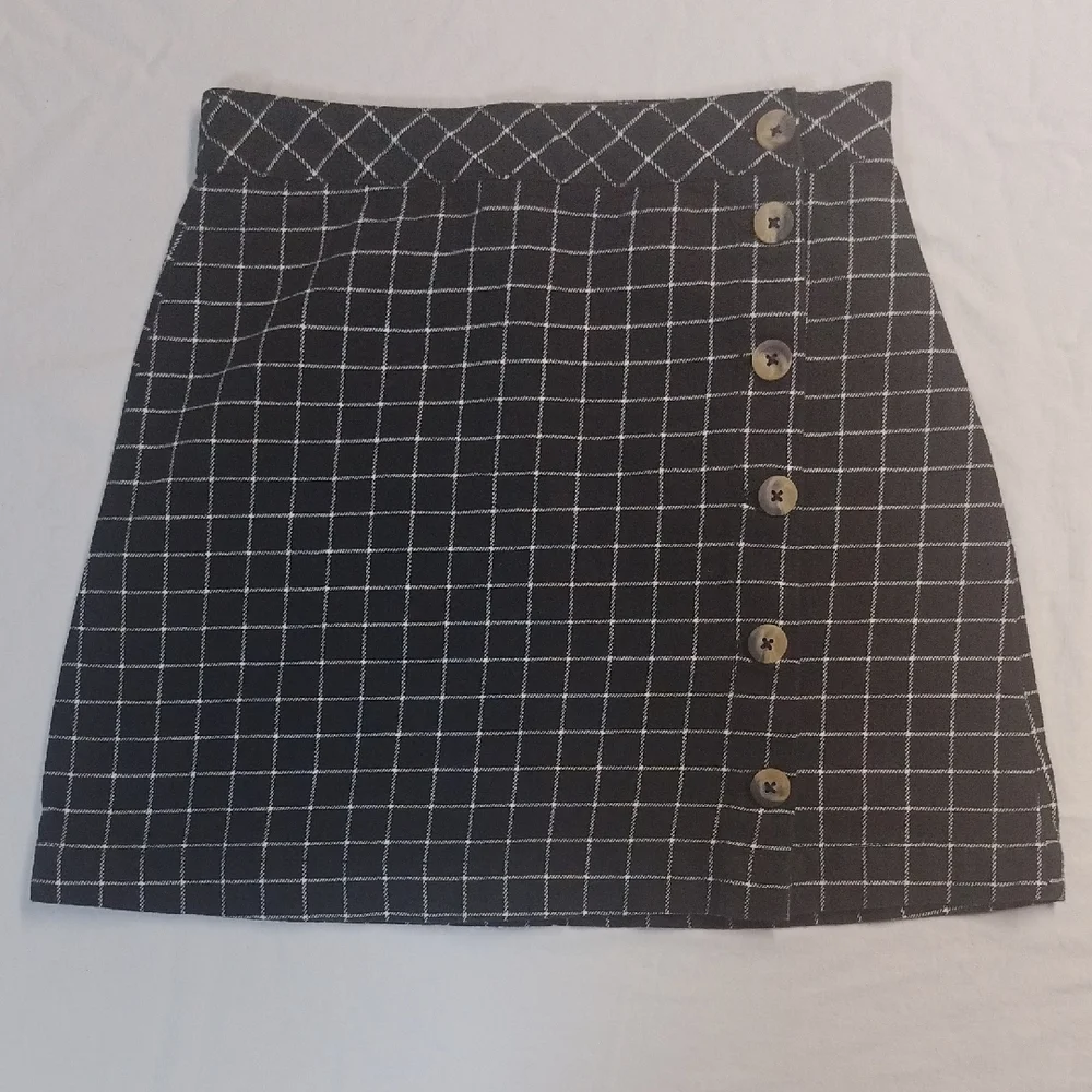 Divided‎ Checkered Black and White Mini Skirt